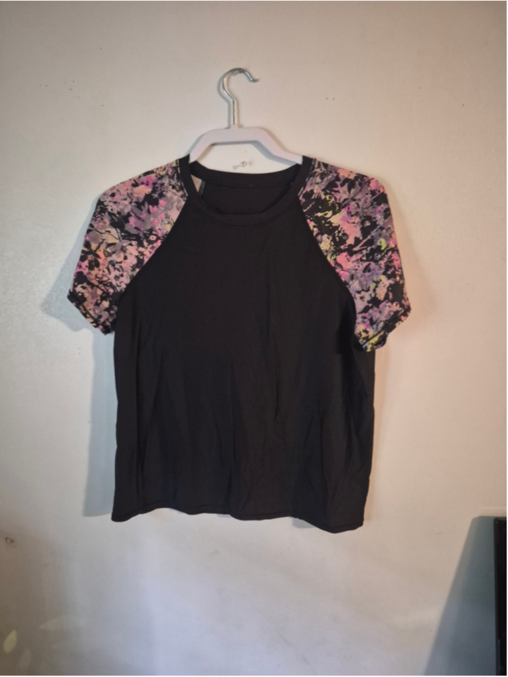 Lululemon Waterside Relaxed UVP Short Sleeve Shirt - Picture 2 of 9